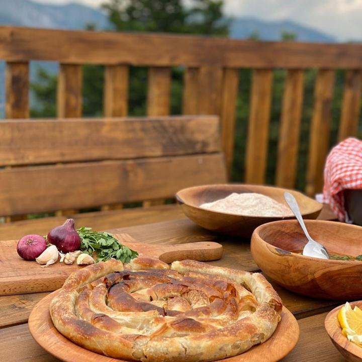 Koliba Kod Begija Bed & Breakfast Paljevine Екстериор снимка